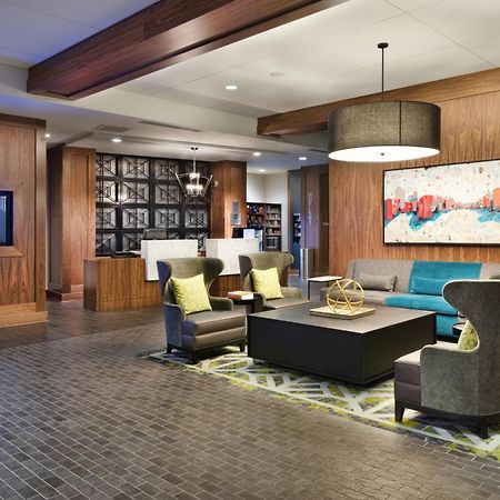 Courtyard By Marriott Richmond Downtown Hotel Exterior photo